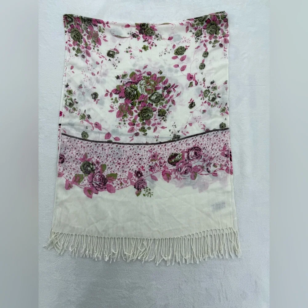 Pashmina ivory floral scarf with pink and green roses